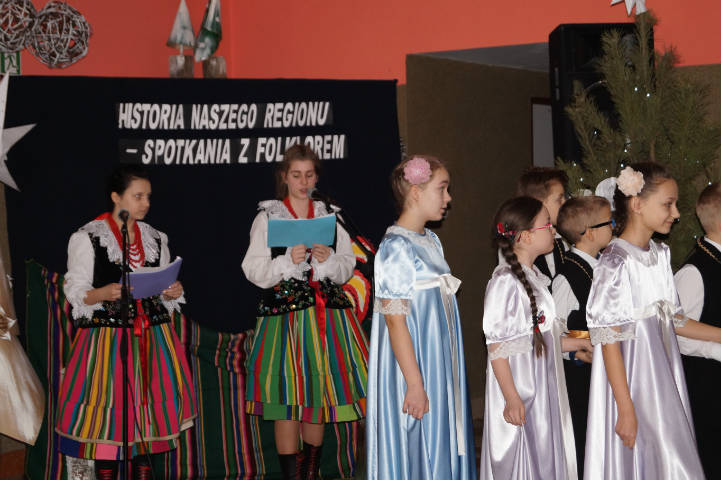 Zespół dziecięcy „Ludowe Nutki” w Załuskowie - Obrazek 1