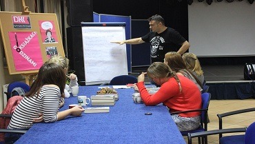 Młodzieżowy Dyskusyjny Klub Książki - Obrazek 1