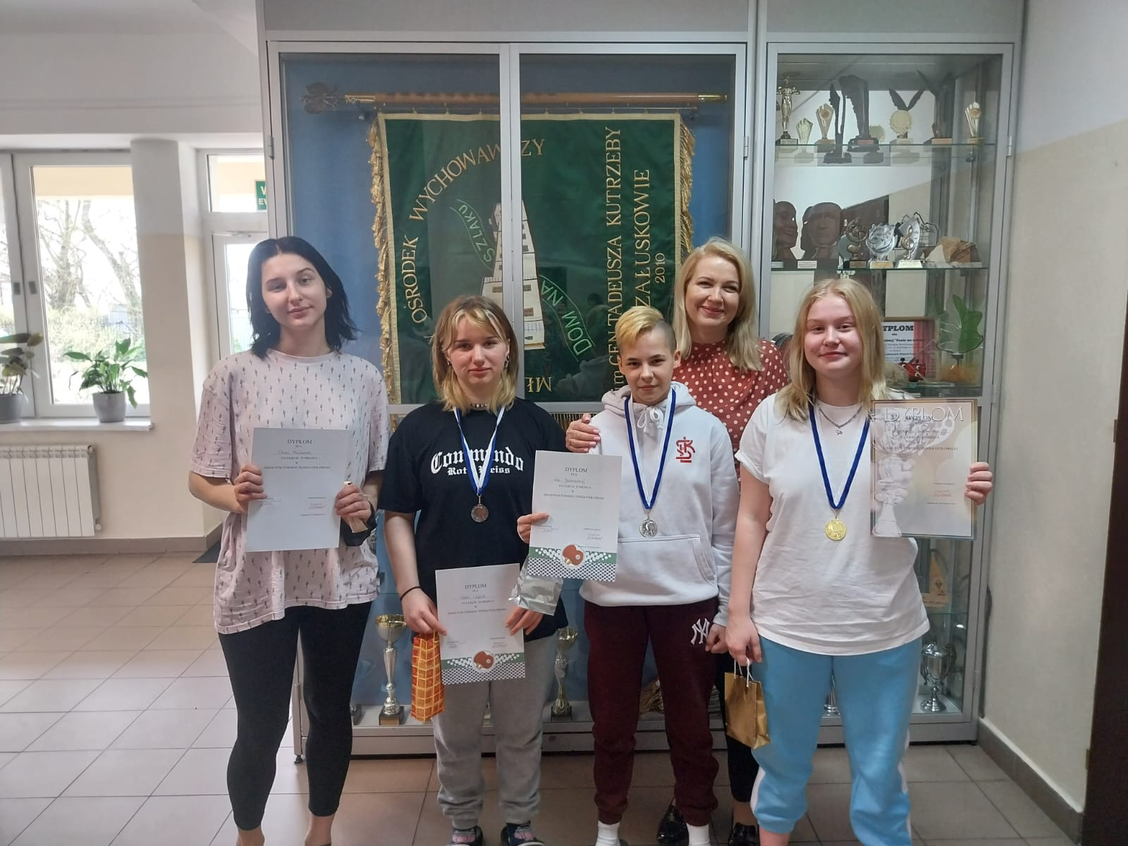 Szkolny Turniej Tenisa Stołowego        - Obrazek 1