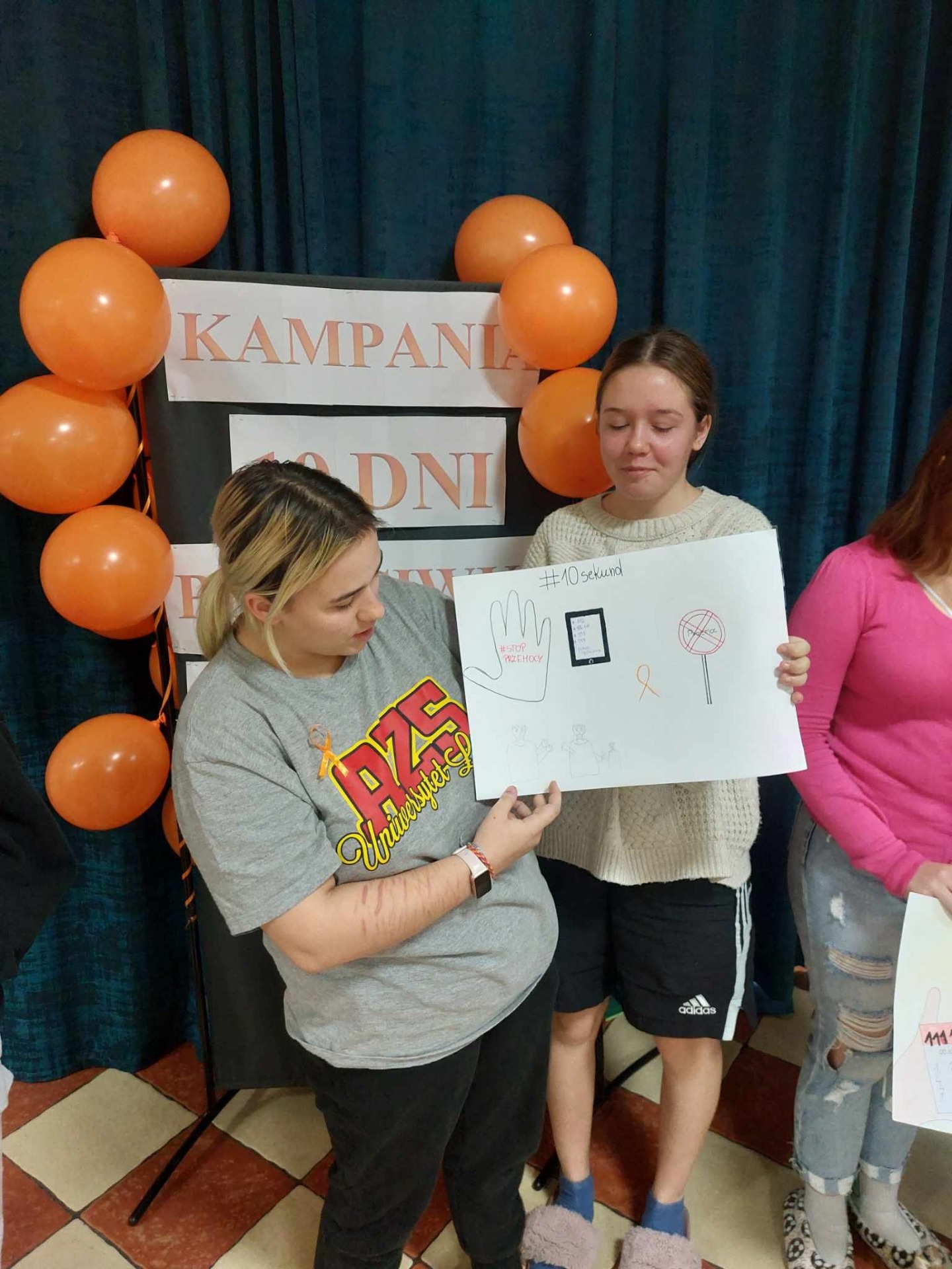 Kampania 19 Dni Przeciwko Przemocy i Krzywdzeniu Dzieci i Młodzieży - Obrazek 1