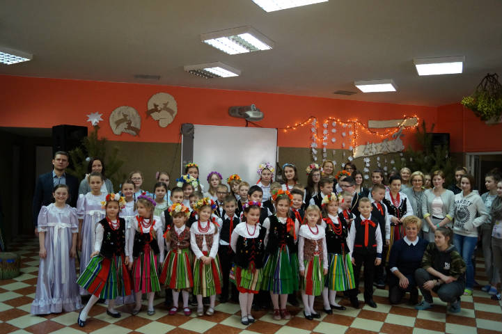 Zespół dziecięcy „Ludowe Nutki” w Załuskowie - Obrazek 3
