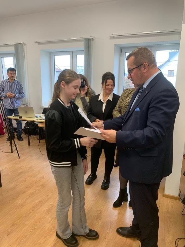 Konkurs plastyczny „Nie pal śmieci proszą dzieci”.  - Obrazek 3