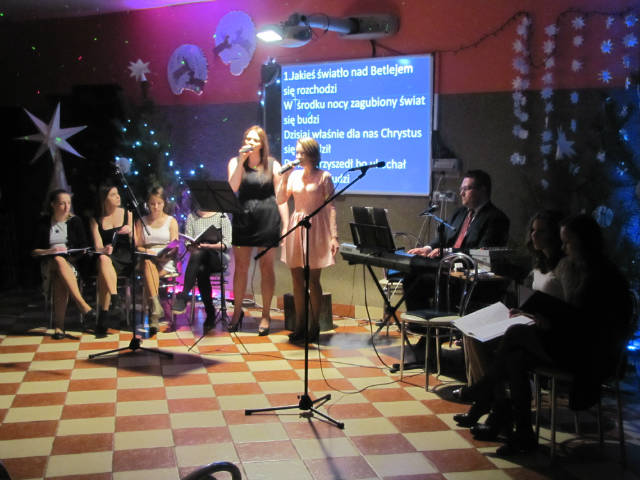 Koncert Kolęd i Pastorałek – na ludową nutę: gościnny występ zespołu „Grzybiowanki” - Obrazek 1