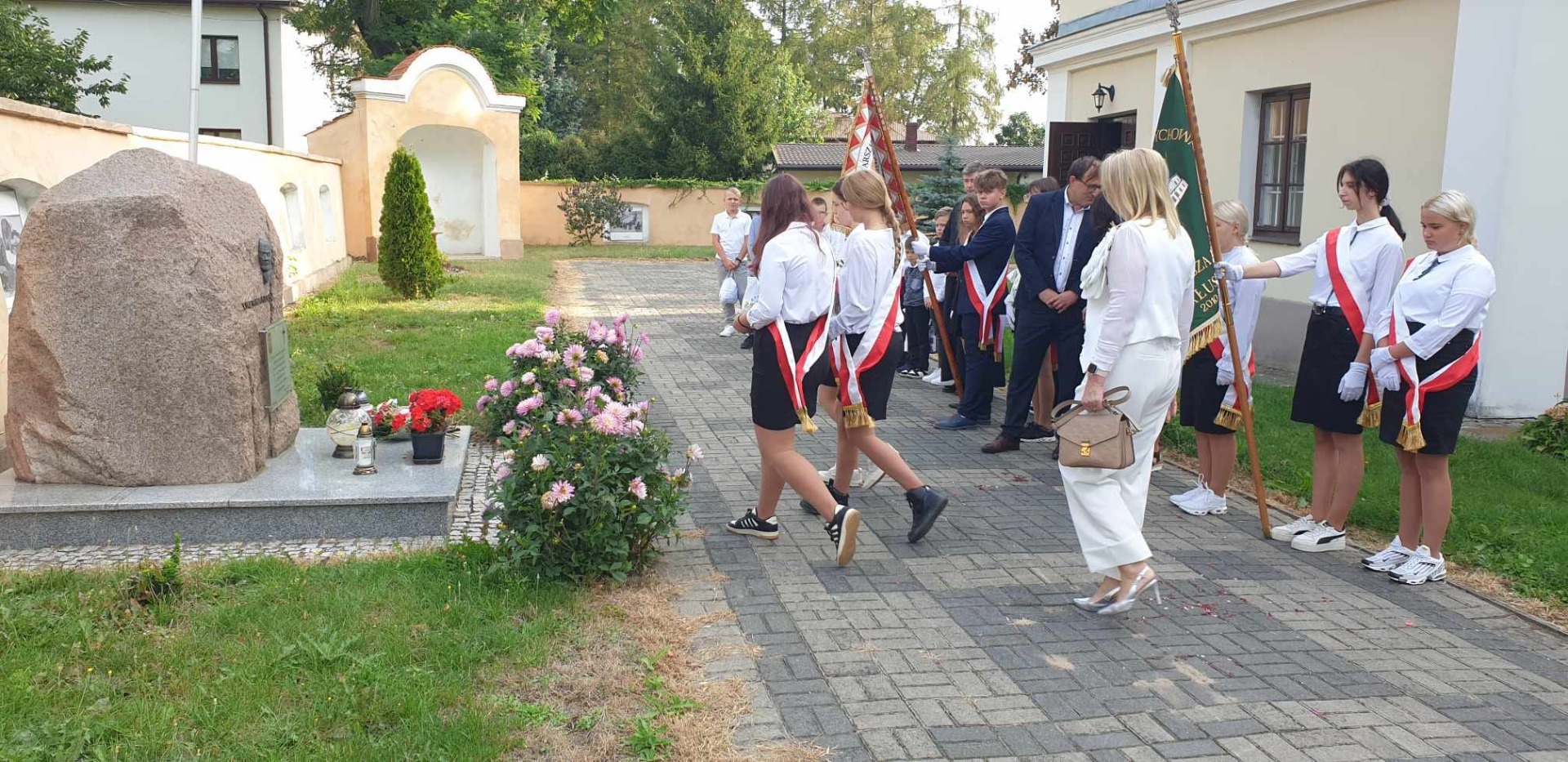 Uroczyste rozpoczęcie Roku Szkolnego 2024/2025 - Obrazek 5