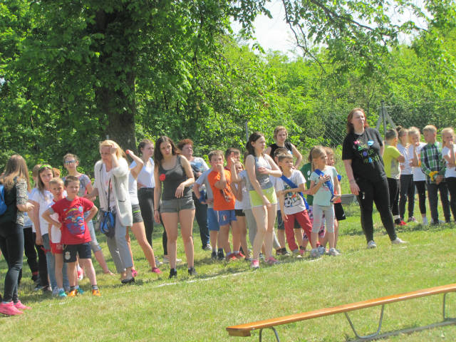 TURNIEJ GIER I ZABAW SPORTOWYCH - Obrazek 2