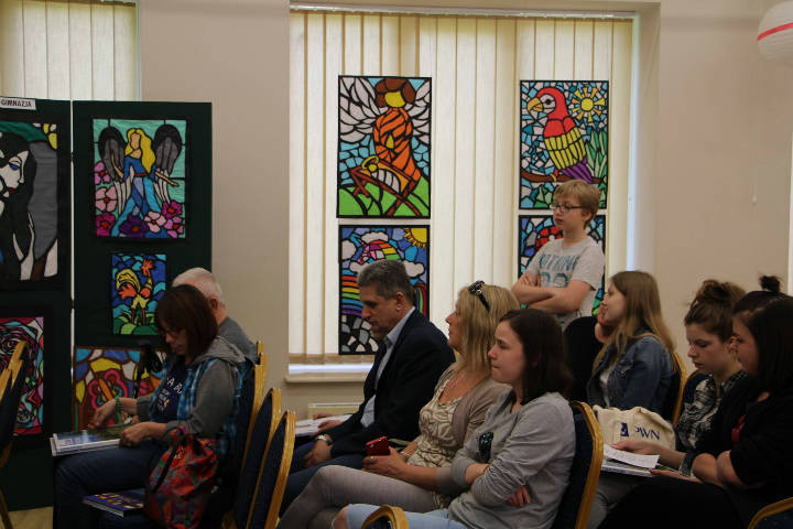 Najładniejsze witraże w... Młodzieszynie - Obrazek 3