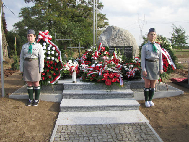 Uroczystości Patriotyczne w Henrykowie - Obrazek 2